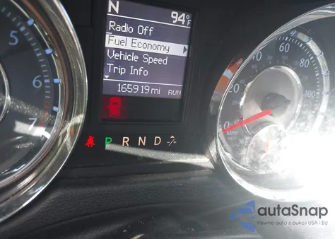 2015 Chrysler Town & Country Touring z USA, uszkodzony, nr VIN 2C4RC1BG2FR710921